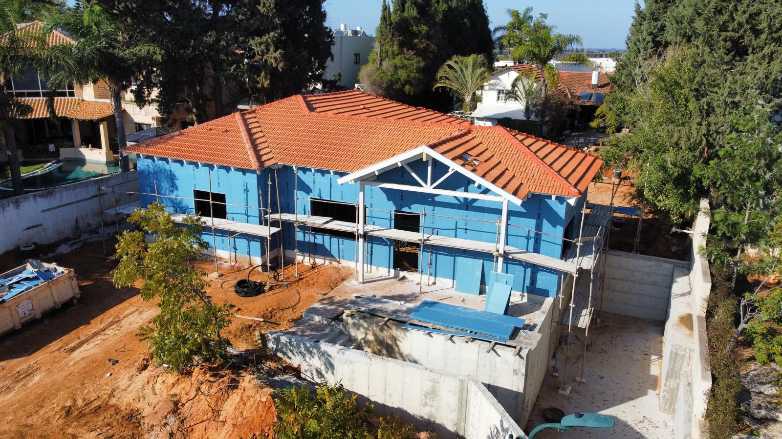 בניית גגות